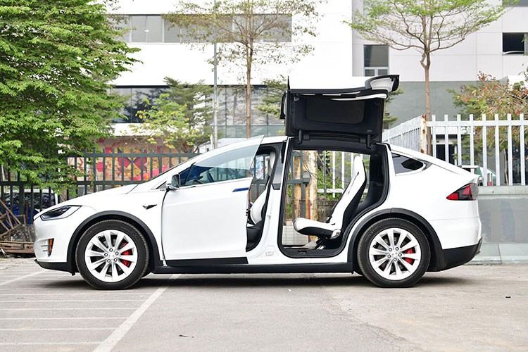 Can canh Tesla Model X dang rao ban hon 7 ty tai Viet Nam-Hinh-3