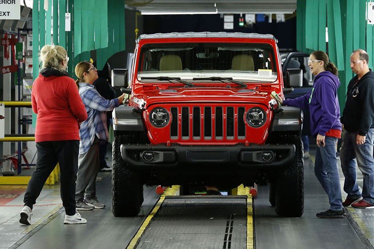 Jeep Wrangler se lap rap tai Dong Nam A, gia ban re hon?