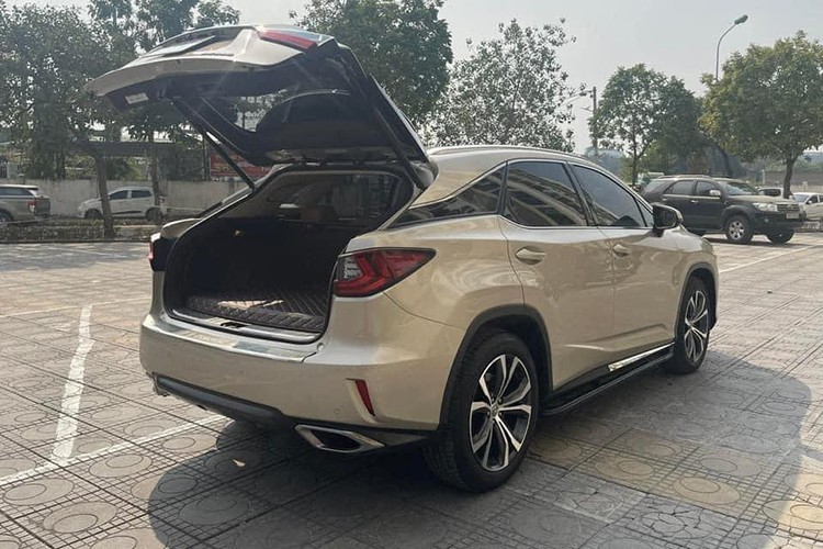 Can canh Lexus RX 350 chay 7 nam ban 2,7 ty o Ha Noi-Hinh-2