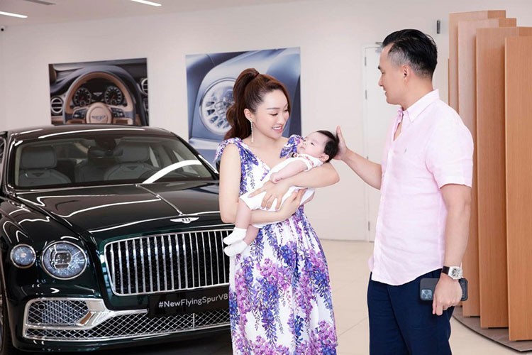 Chi Bao tang vo tre xe Bentley Flying Spur V8 hon 18 ty dong-Hinh-2