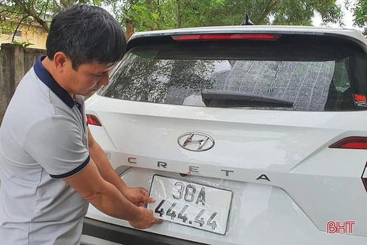 Chu xe Hyundai Creta o Ha Tinh boc 