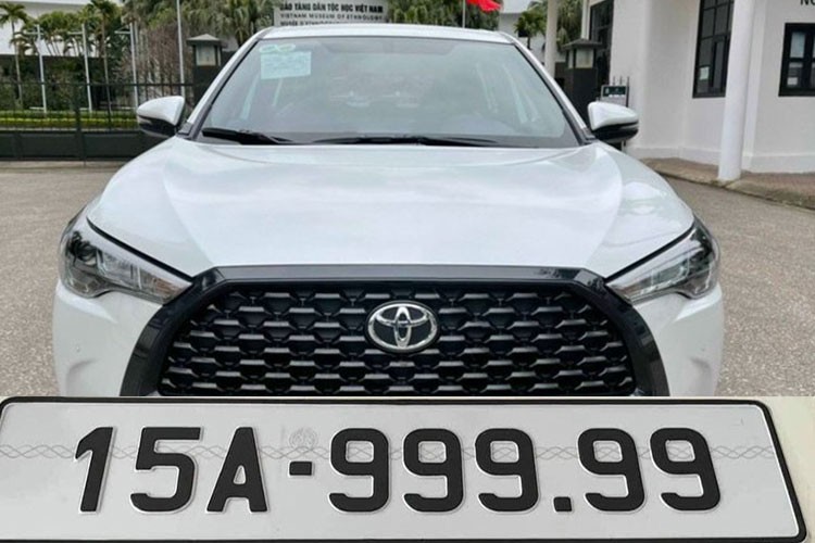 Chiec Toyota Corolla Cross tai Hai Phong trung 