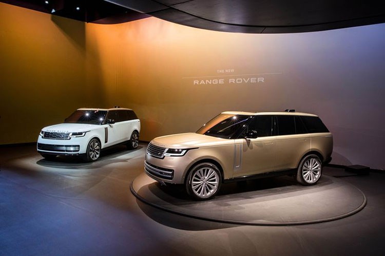 Xe nha giau Range Rover Sport 2023 “ngao gia”, van con noi lo loi cu-Hinh-3