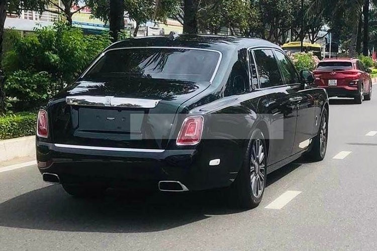 Rolls-Royce Phantom VIII khong duoi 60 ty cua dai gia o Vung Tau-Hinh-2