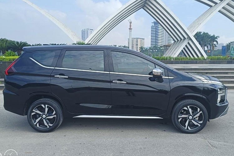 Mitsubishi Xpander 2022 dau tien len san xe cu, gia 715 trieu o Ha Noi-Hinh-2