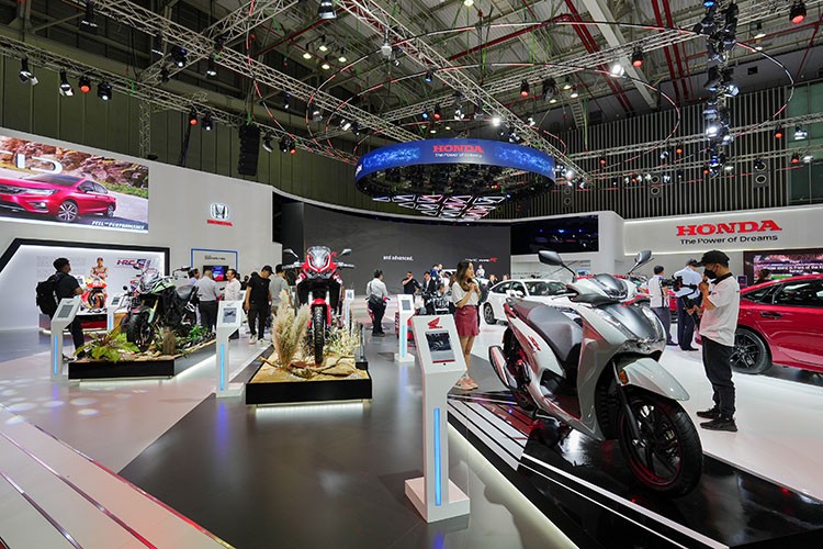 Civic Type R tiền tỷ - là điểm nhấn Honda Việt Nam tại VMS 2022 - Hình 2 Civic Type R tien ty - la diem nhan Honda Viet Nam tai VMS 2022-Hinh-2