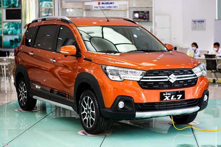 Mitsubishi Xpander tro lai ngoi 