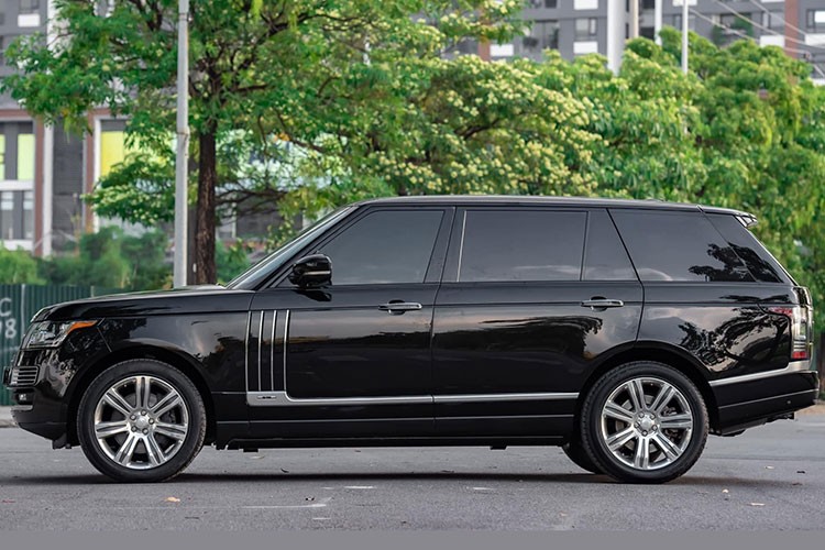 Range Rover Autobiography Black Edition chay 7 nam, hon 8,4 ty o Ha Noi-Hinh-3