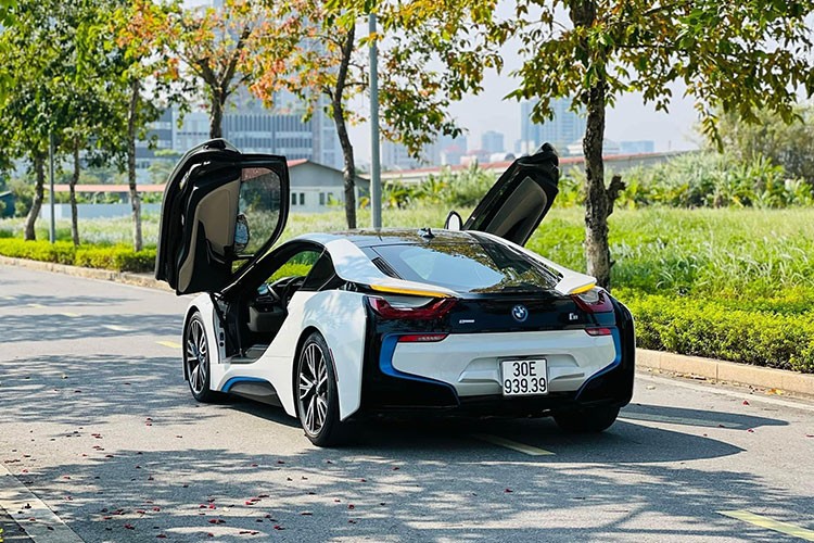 Sieu xe BMW i8 bien cap 