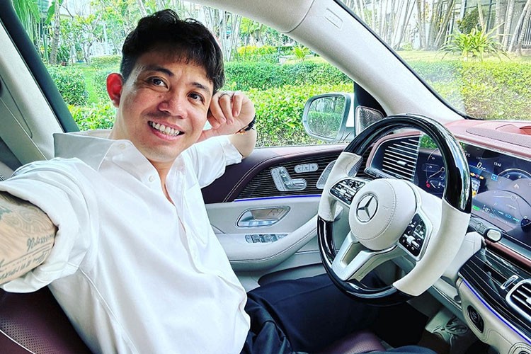 Dong ho Patek Philippe cua Minh Nhua du mua 2 xe Mercedes-Maybach GLS480-Hinh-6