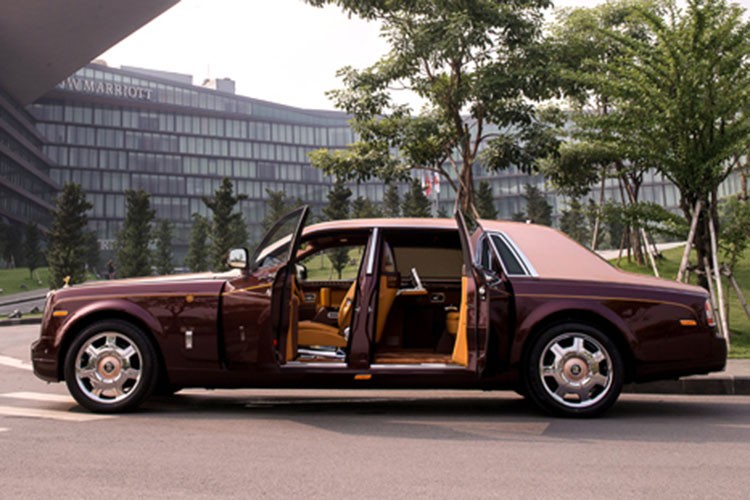 Rolls-Royce Phantom Lua thieng cua Trinh Van Quyet giam toi 9,6 ty-Hinh-3