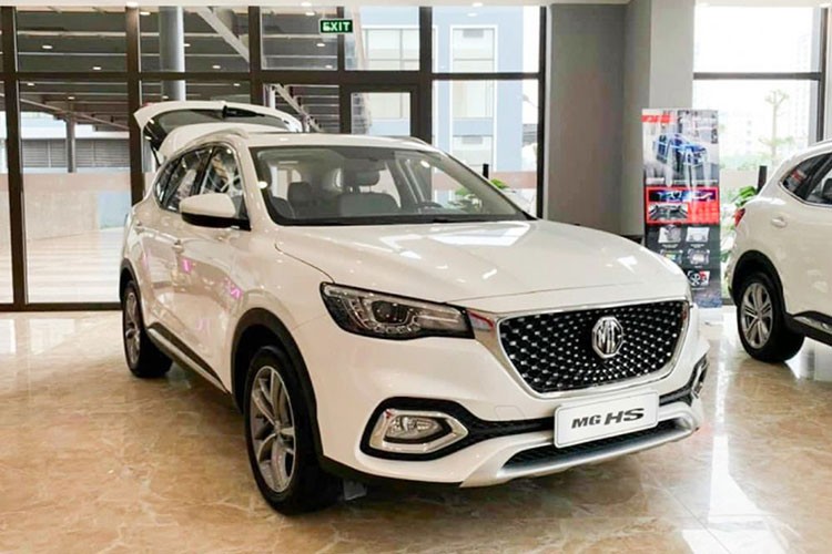 MG ZS di nguoc xu the, am tham tang gia ban tai Viet Nam