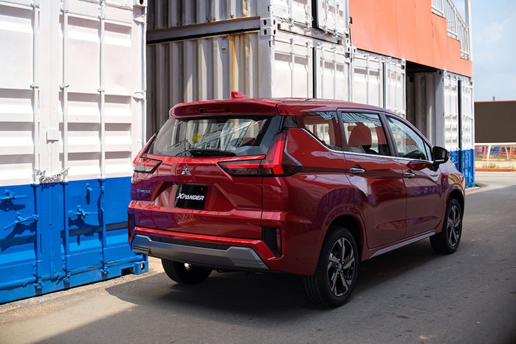 Mitsubishi Xpander ban ra 1.443 xe thang 2/2023 - van la 