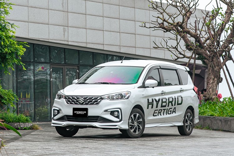 Suzuki Ertiga hybrid dung pin Lithium-ion ben va re nhat Viet Nam