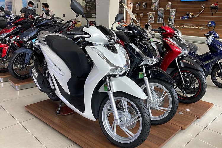 Honda Việt Nam tăng giá hàng loạt xe máy, cao nhất 2 triệu đồng - Hình 3 Honda Viet Nam tang gia hang loat xe may, cao nhat 2 trieu dong-Hinh-3