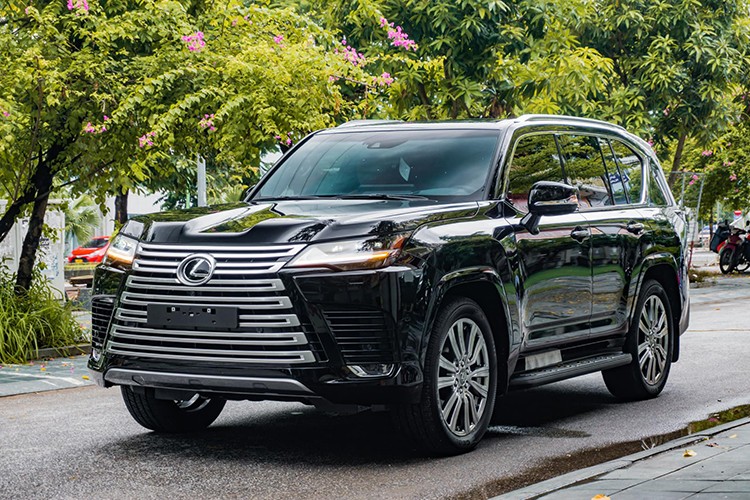 Loạt xe Lexus tại Việt Nam tăng giá, cao nhất tới 400 triệu đồng - Hình 3 Loat xe Lexus tai Viet Nam tang gia, cao nhat toi 400 trieu dong-Hinh-3