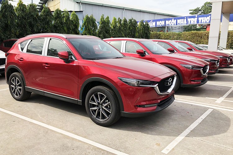 Mazda CX-5 dang giam toi 100 trieu dong tai Viet Nam?