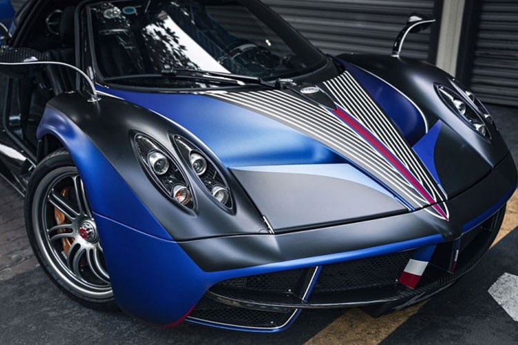 Minh Nhựa cưỡi Pagani Huayra hơn 80 tỷ hội ngộ cùng Cường Đô la - Hình 8 Minh Nhua cuoi Pagani Huayra hon 80 ty hoi ngo cung Cuong Do la-Hinh-8