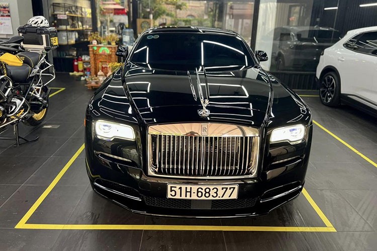 Rolls-Royce Wraith cua Cuong Do la da co chu, gia 17,6 ty dong-Hinh-4