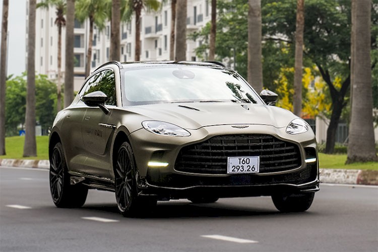 Aston Martin DBX707 hon 21 ty tai Viet Nam, SUV manh nhat the gioi-Hinh-5