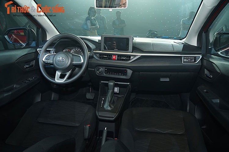 Toyota Wigo 2023 vua ra mat Viet Nam da giam gia, tim doanh so-Hinh-2