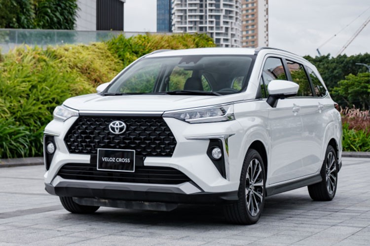 Mitsubishi Xpander dat doanh so gap doi Toyota Veloz thang 5/2023-Hinh-2