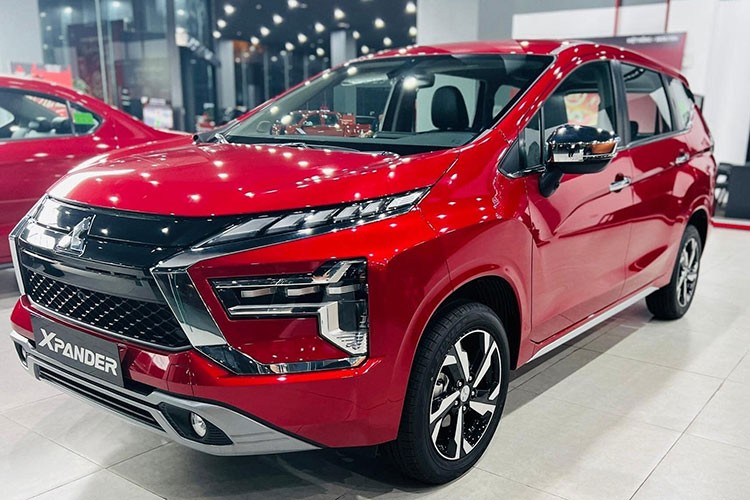 Mitsubishi Xpander dat doanh so gap doi Toyota Veloz thang 5/2023