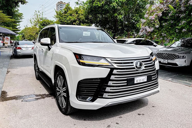 Lexus LX600 2023 