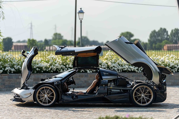 Pagani Utopia hon 59 ty dong bat ngo boc khoi khi dang 