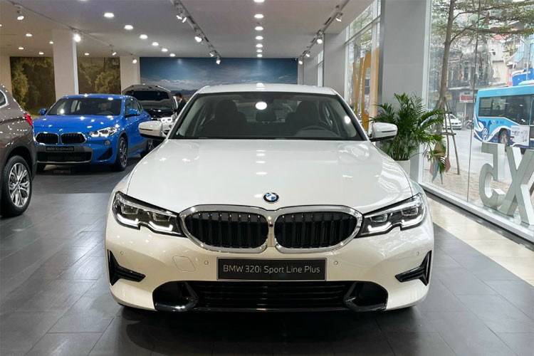 BMW tai Viet Nam tiep tuc giam gia, nhieu nhat gan 1 ty dong