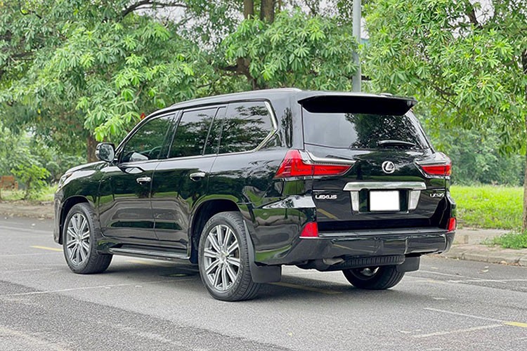 Lexus LX570 