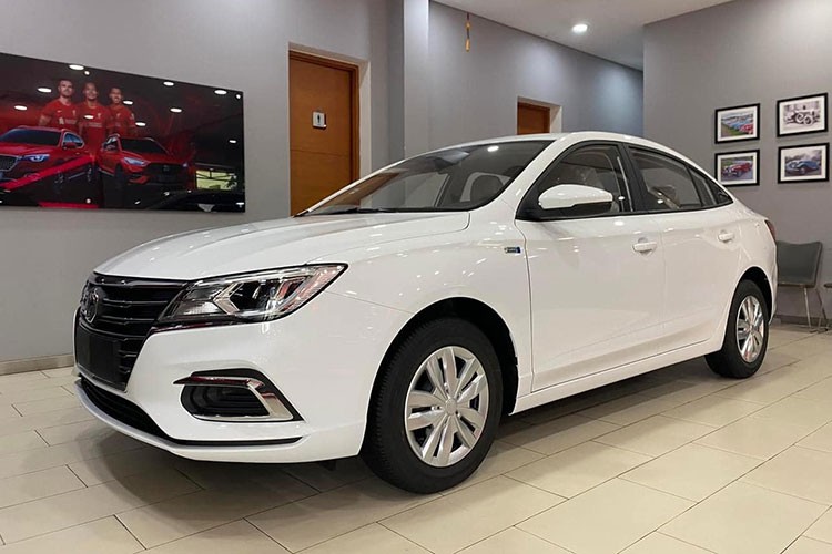 Cận cảnh MG5 MT chỉ 399 triệu tại Việt Nam, rẻ hơn Hyundai Grand i10 - Hình 10 Can canh MG5 MT chi 399 trieu tai Viet Nam, re hon Hyundai Grand i10-Hinh-10