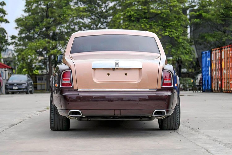 Rolls-Royce Phantom Lua thieng cua dai gia 