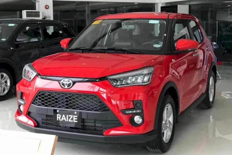 Toyota huy 30.000 don dat hang Raize HEV do be boi gian lan-Hinh-2