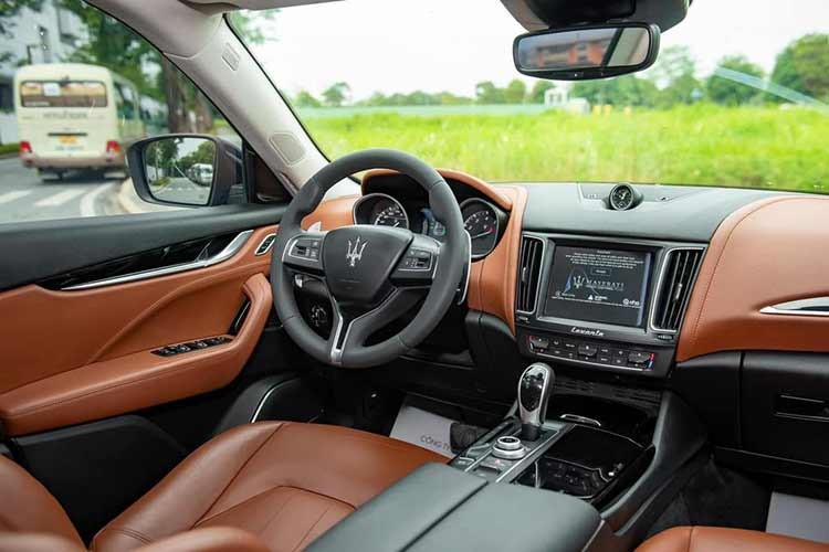 Maserati Levante chay 6 nam, dai gia Ha Noi lo hon 3 ty dong-Hinh-5