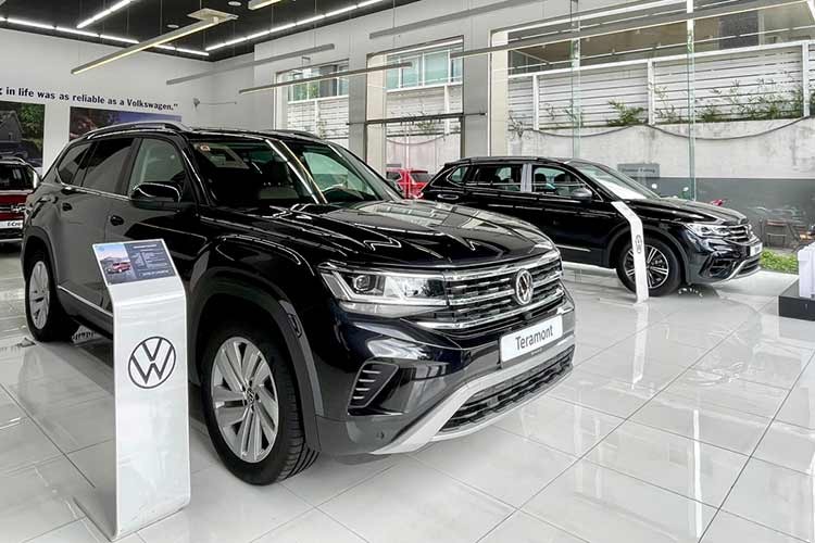 Xe Volkswagen tai Viet Nam dang giam gia toi 400 trieu dong... chong e