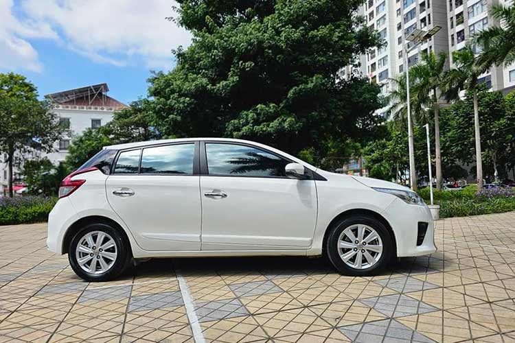 Toyota Yaris doi 2014 hon 300 trieu tai Viet Nam co phai la dat?-Hinh-2