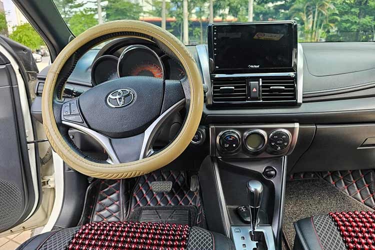 Toyota Yaris doi 2014 hon 300 trieu tai Viet Nam co phai la dat?-Hinh-4