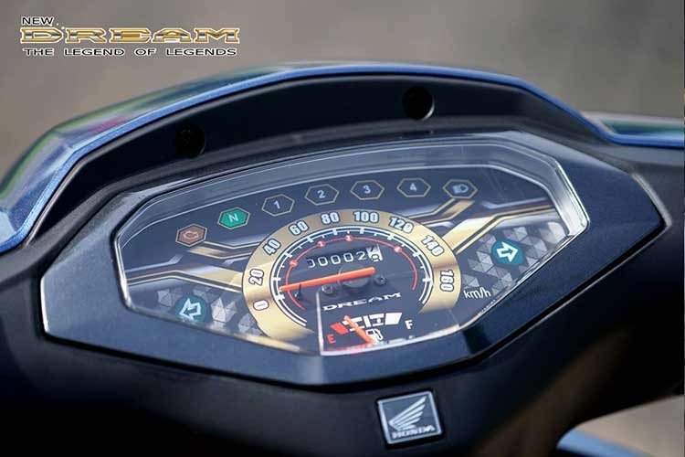Cận cảnh Honda Dream 2024 hơn 60 triệu đầu tiên về Việt Nam - Hình 5 Can canh Honda Dream 2024 hon 60 trieu dau tien ve Viet Nam-Hinh-5