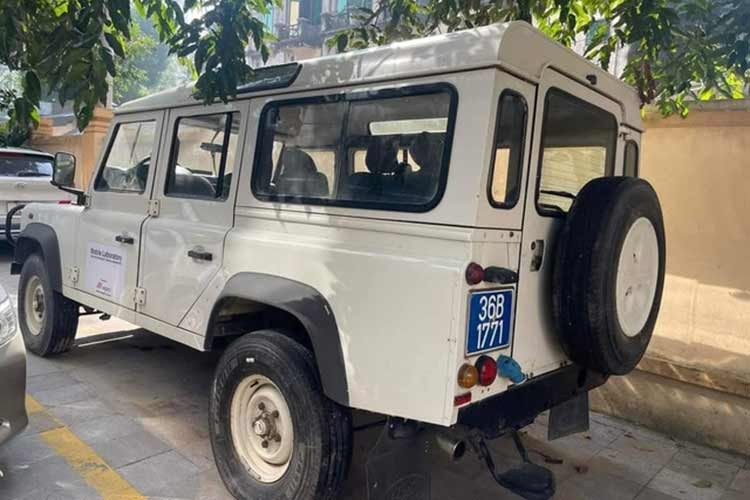 Dai gia Thanh Hoa trung dau gia Land Rover cu gia 3 ty... 