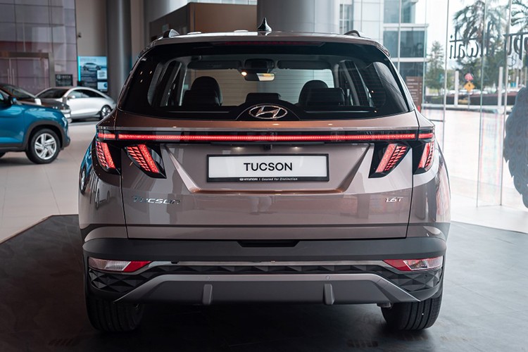 Can canh Hyundai Tucson 2024 