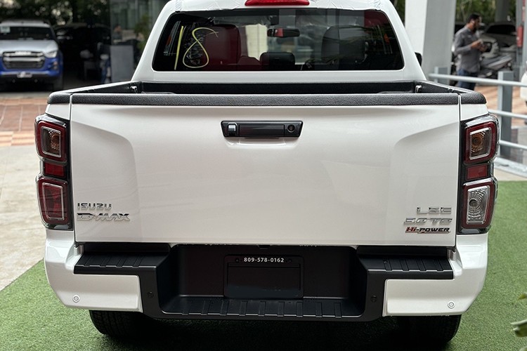 Isuzu D-Max ban 