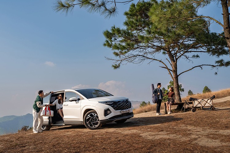 View - 	Hyundai Custin - Tận hưởng những hành trình Du Xuân