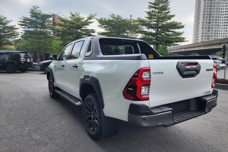 Toyota Hilux tai Viet Nam tu 668 trieu dong, dat ngang Ford Ranger-Hinh-7