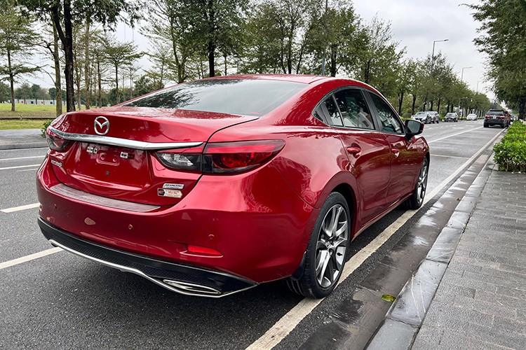 Có nên mua Mazda6 2018 cũ tại Việt Nam giá từ hơn 400 triệu đồng? - Hình 3 Co nen mua Mazda6 2018 cu tai Viet Nam gia tu hon 400 trieu dong?-Hinh-3