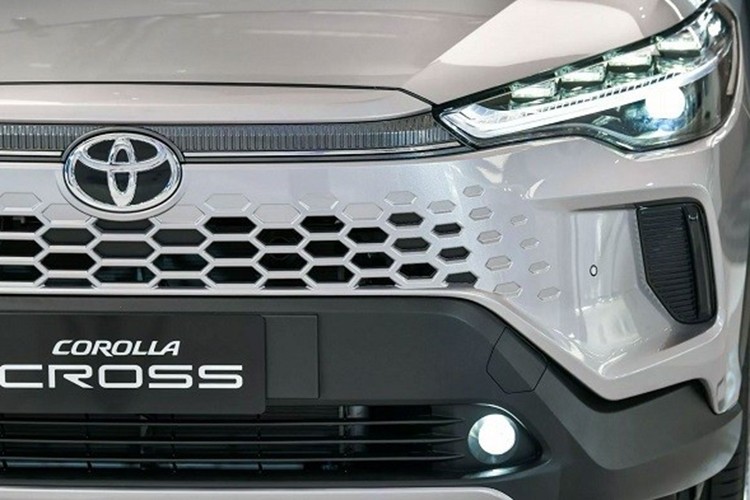 Toyota Corolla Cross 2024 chot gia tu 820 trieu dong tai Viet Nam-Hinh-3