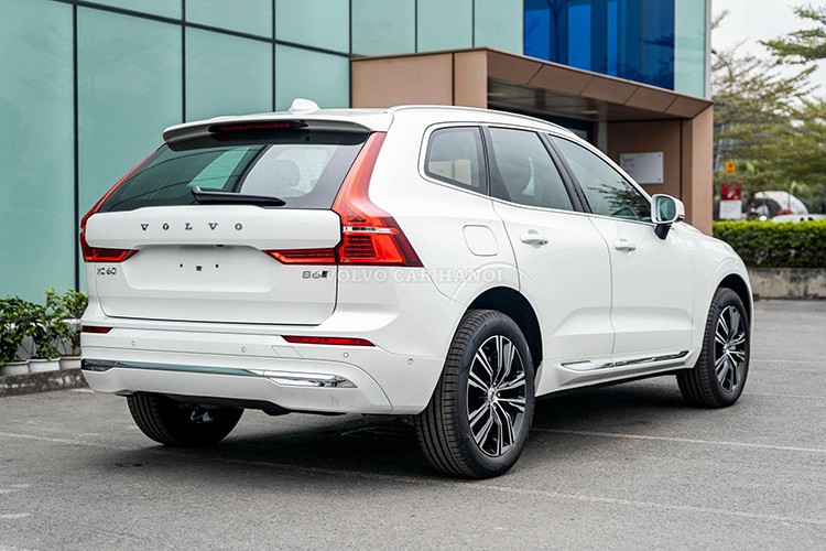 View - 	Xe Volvo giảm tồn kho hơn 2 năm giảm tới gần 300 triệu đồng