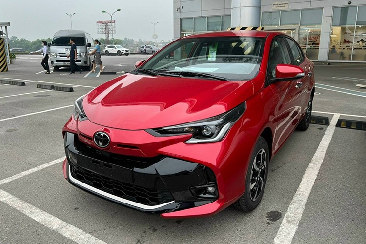 Toyota Vios giảm giá, rẻ ngang xe Kia Morning