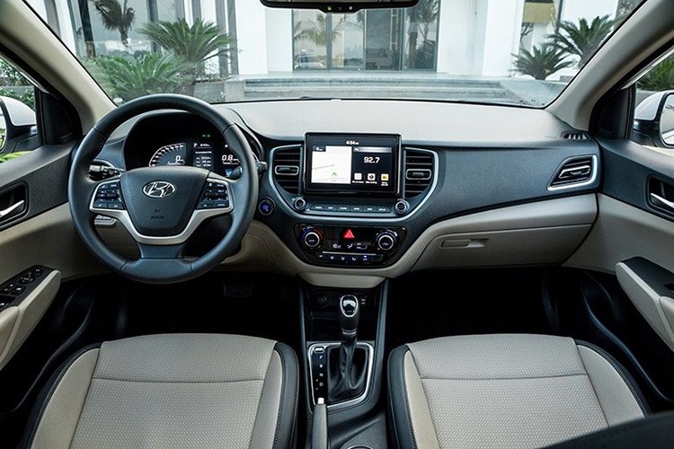 View - 	Hyundai Accent giảm trực tiếp gần 70 triệu đồng xả hàng tồn