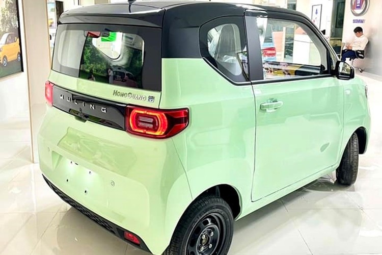 VinFast VF3 vua bao gia, Wuling Hongguang Mini EV giam con 179 trieu-Hinh-4